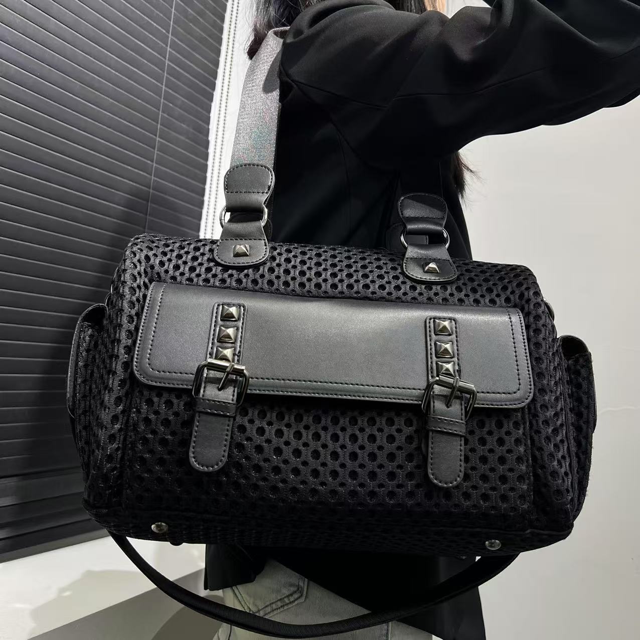 Women's Fashion Mesh Hot Large Capacity Stitching Tote Bags