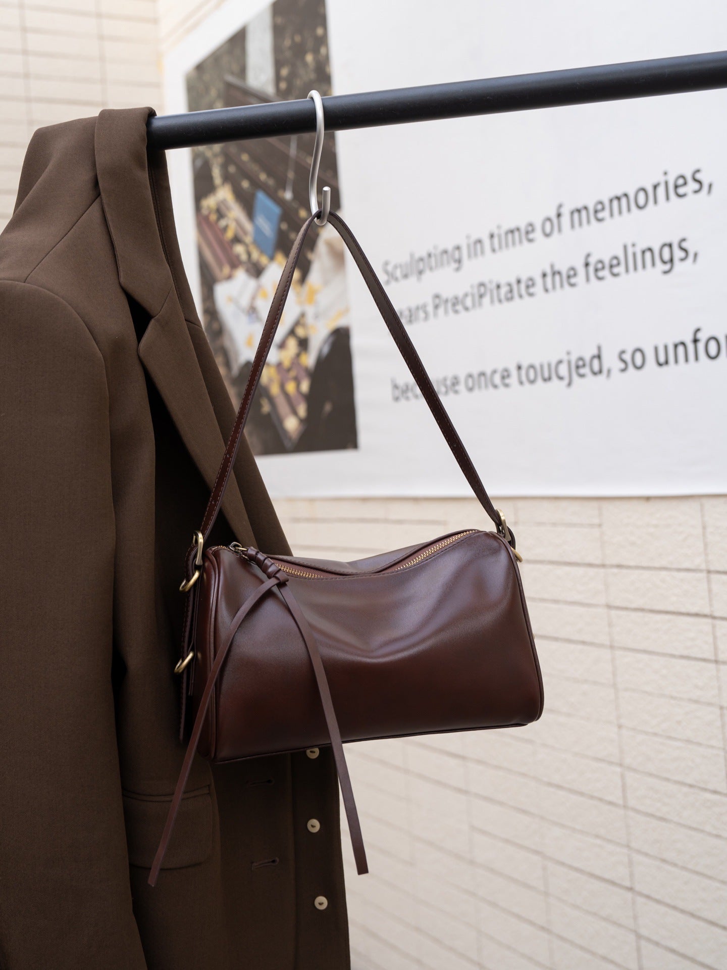 Women's Commuter Retro Textured Young Elegant Layer Vegetable Women's Messenger Bag