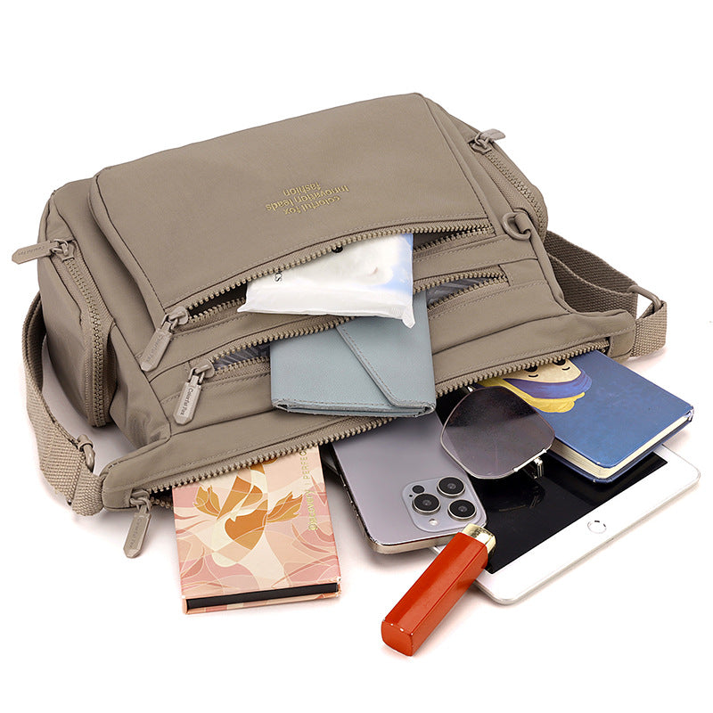Popular Women's Large Capacity Waterproof Nylon Shoulder Bags