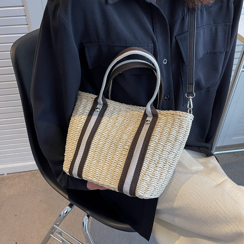 Women's Summer Straw Large Capacity Hand-woven Versatile Women's Shoulder Bag