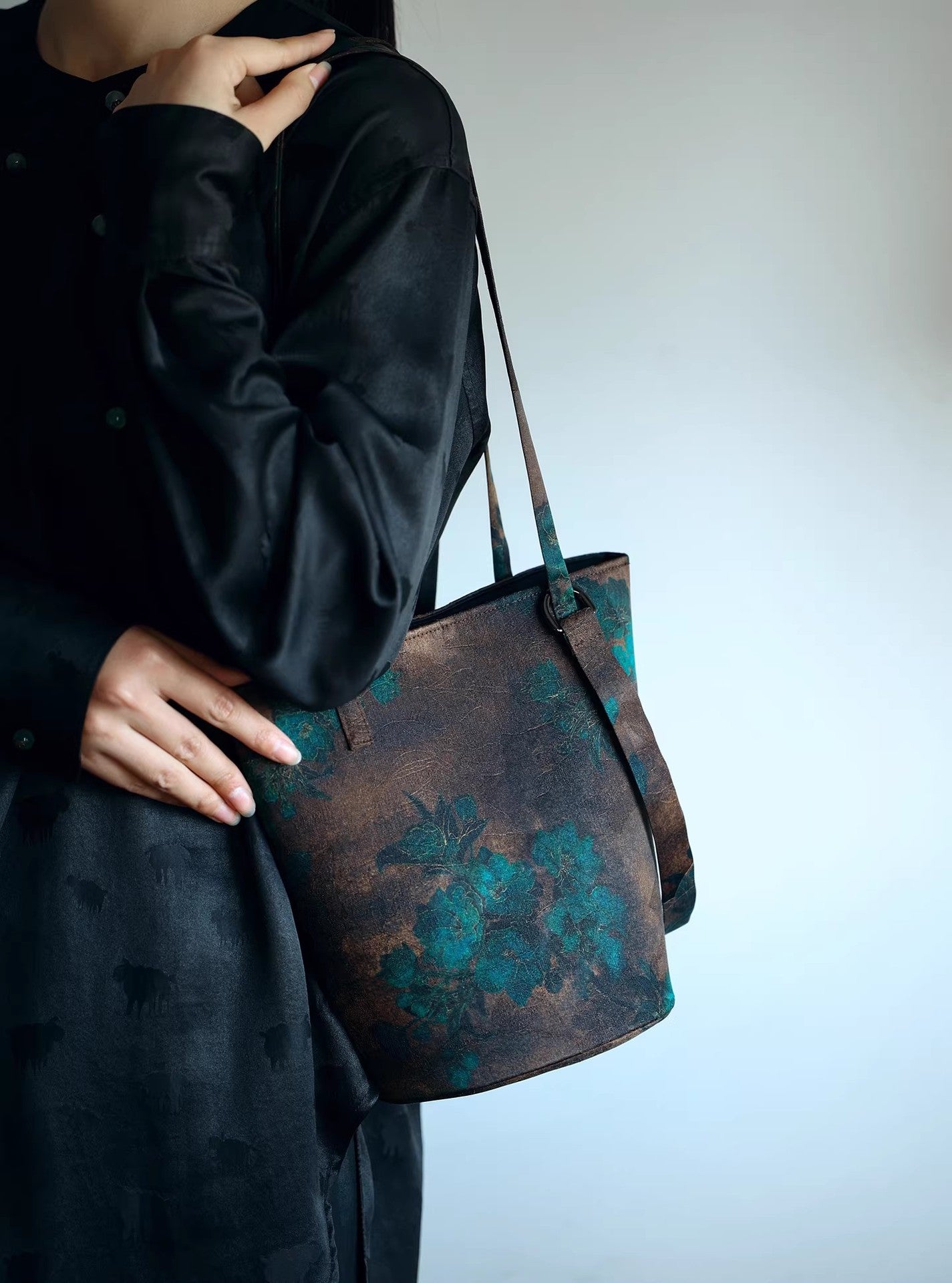 Women's Yarn Song Dynasty Brocade Large Capacity Commuter Chinese Women's Messenger Bag