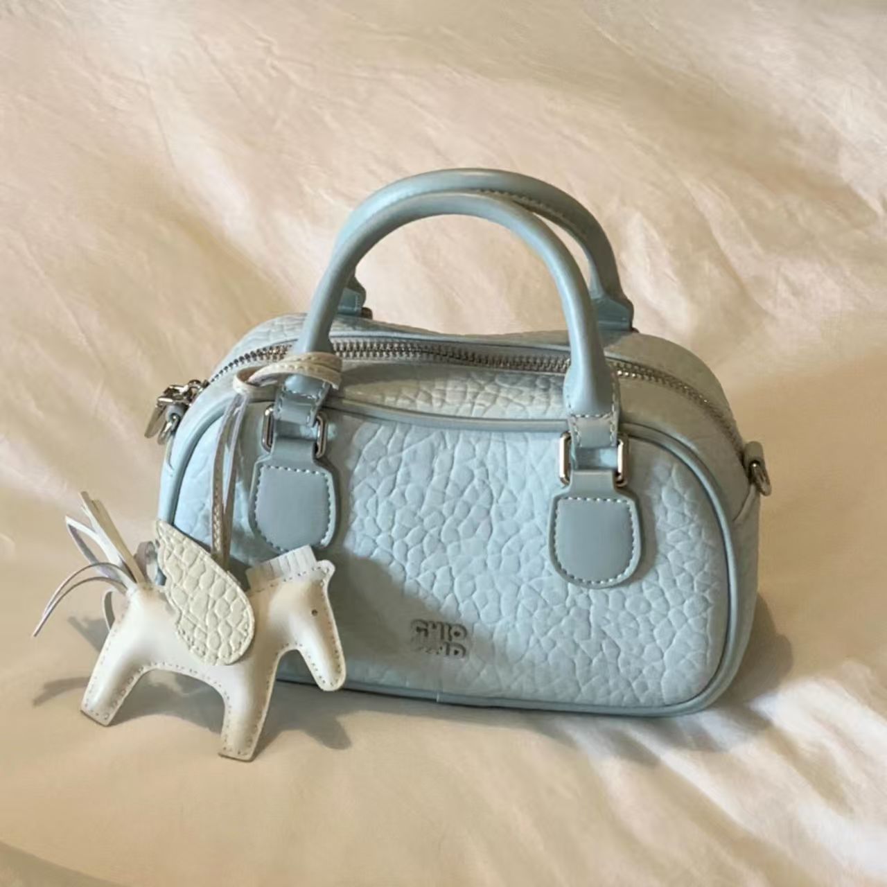 Women's Sea Salt Mystery Pillow Clutch Super Bags