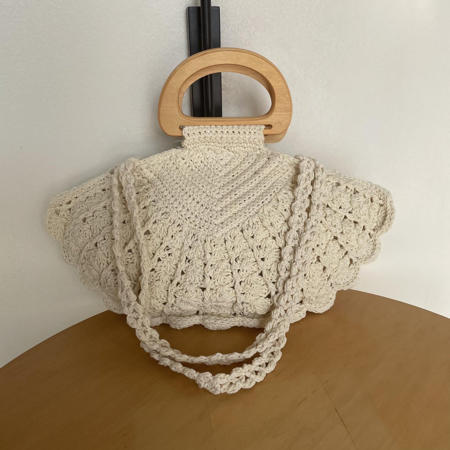 Retro Mori Style Hand-woven Portable Shell Cotton String Women's Handbag