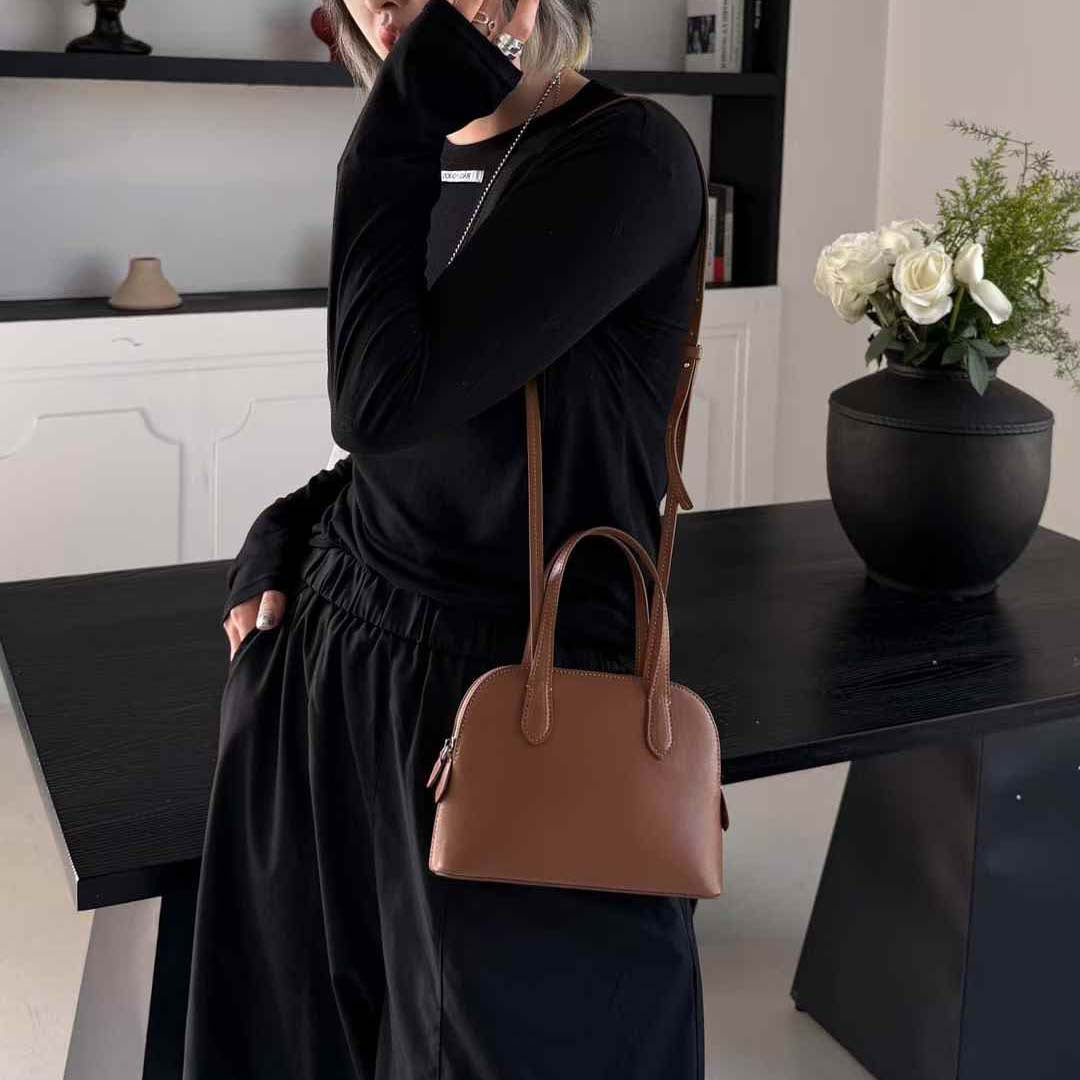 Women's Sheepskin Little Shell Retro Fashion Minimalist High Quality Simple Women's Messenger Bag
