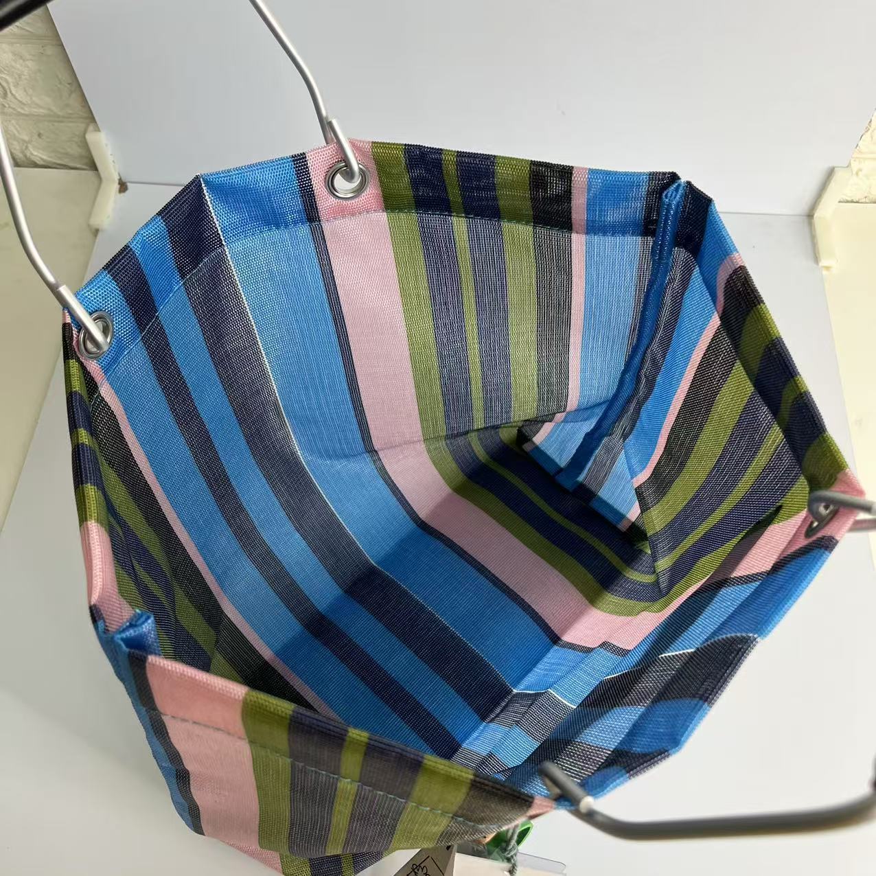 Women's & Men's Woven Aluminum Portable Leisure Shopping Tote Bag