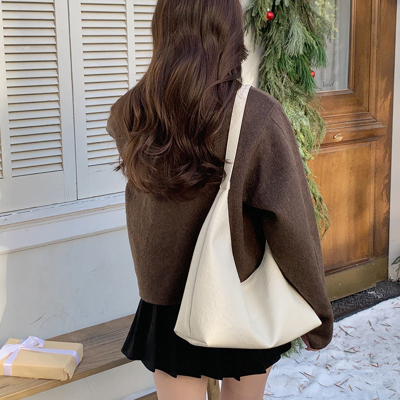 Women's Large Capacity Commuter Dumpling Retro Fashion Simple Bags