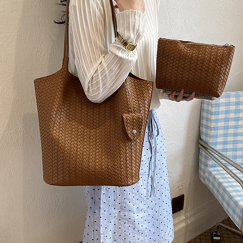 Commute Underarm Large Capacity Versatile Woven Western Style Women's Shoulder Bag