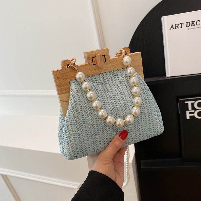 Women's Wood Clipped Button Summer Fashion Woven Pearl Shell Bags