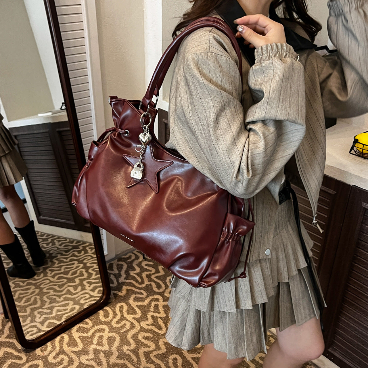 Women's Underarm High-grade Large Capacity Soft Leather Bags
