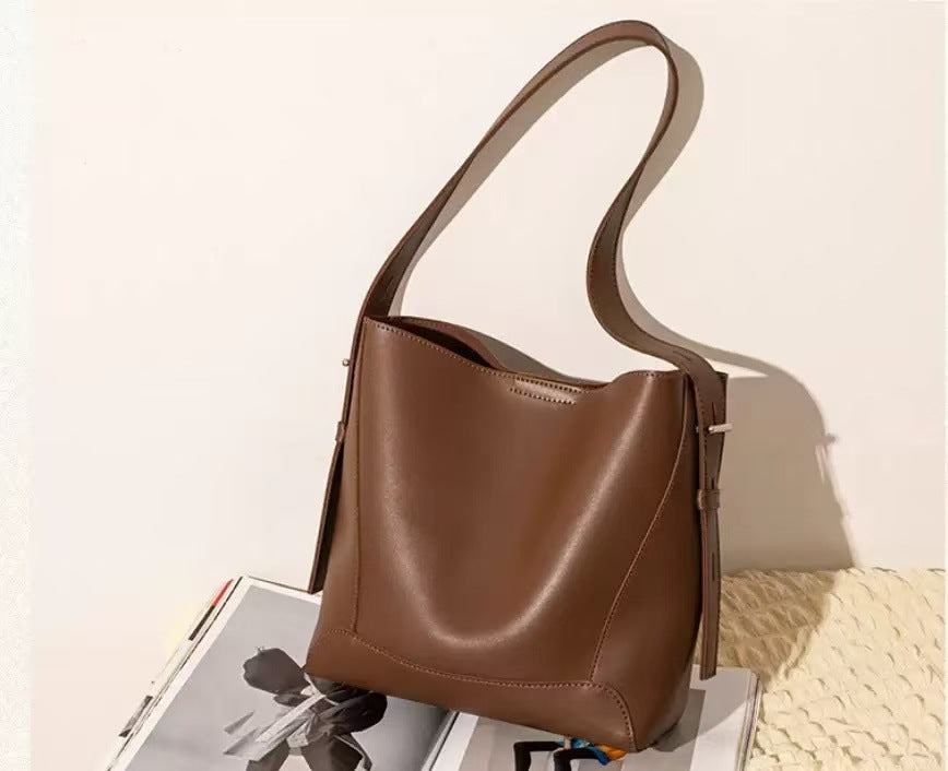 Women's Advanced Texture Real Large Capacity Bucket Bags