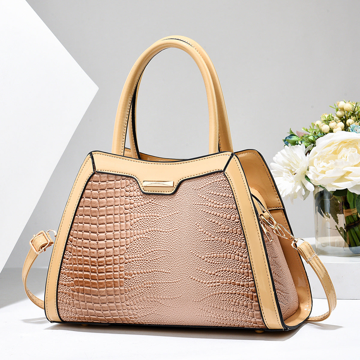 Trendy Casual Attractive Women's Niche Elegant Women's Messenger Bag