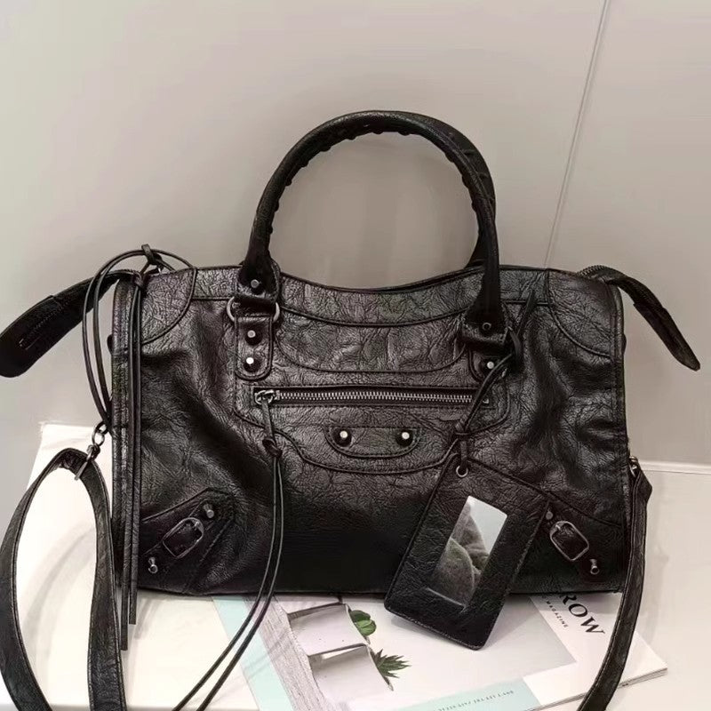 Paris Rivet Motorcycle Hot High-grade Large Women's Messenger Bag