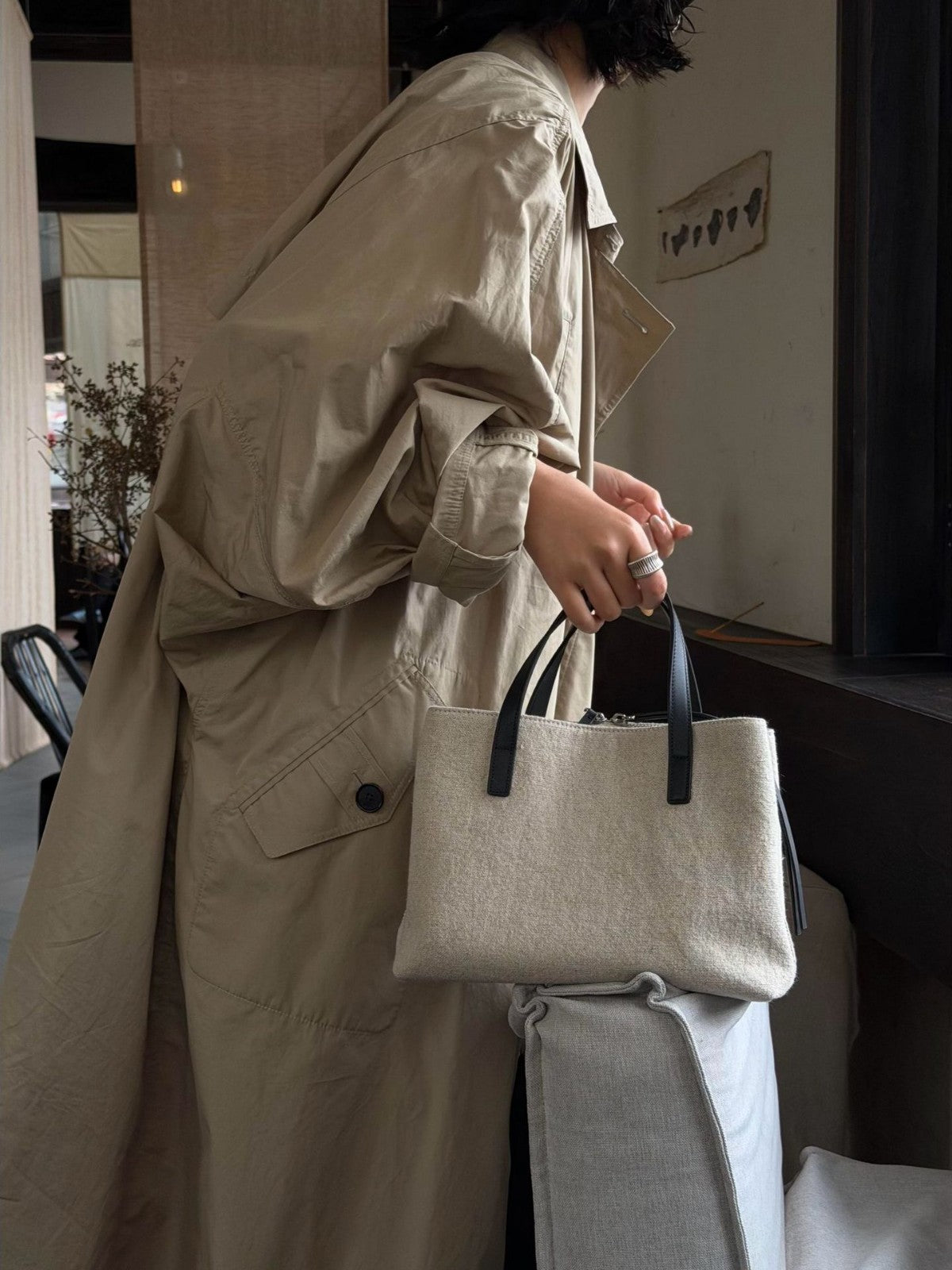 Commuter Fashion Simple Retro High Sense Niche Women's Handbag