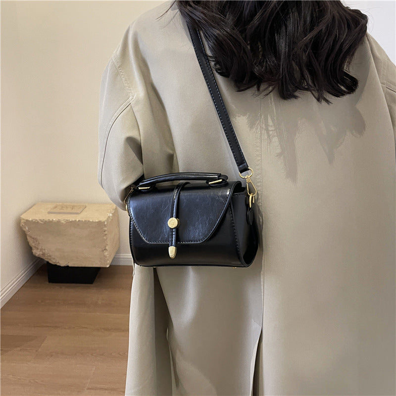 Innovative Women's Fashionable High-grade Niche Fashion Women's Messenger Bag