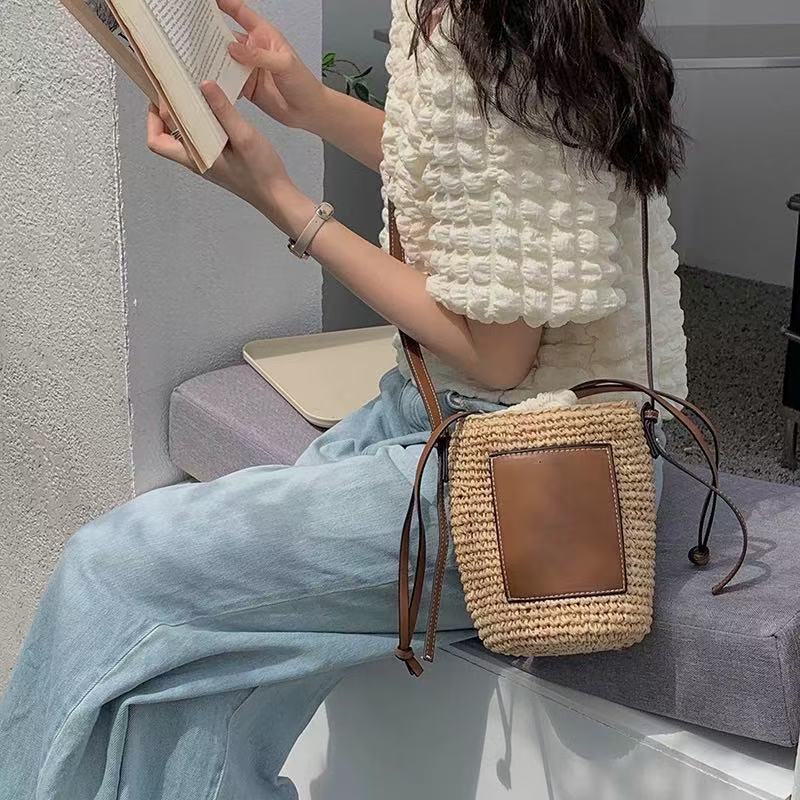 Raffia Cylinder Straw Hand-woven Seaside Vacation Women's Messenger Bag