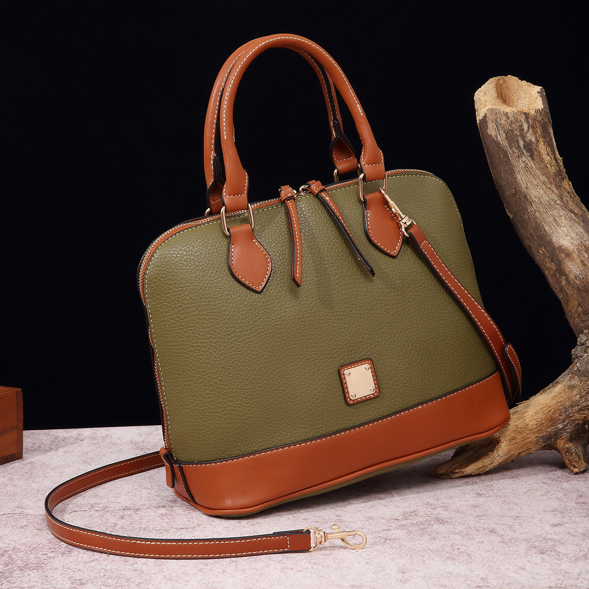 Women's Holding Color Matching Lychee Pattern Leather Women's Handbag