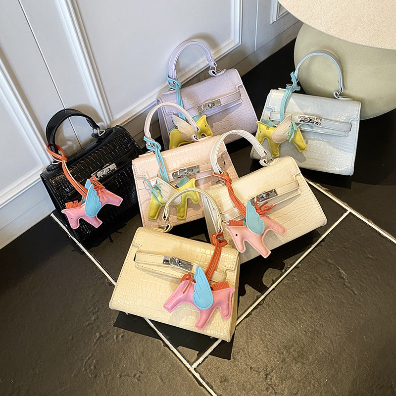 Women's Summer High-grade Simple Portable Commute Leisure Fashion Trendy Bags