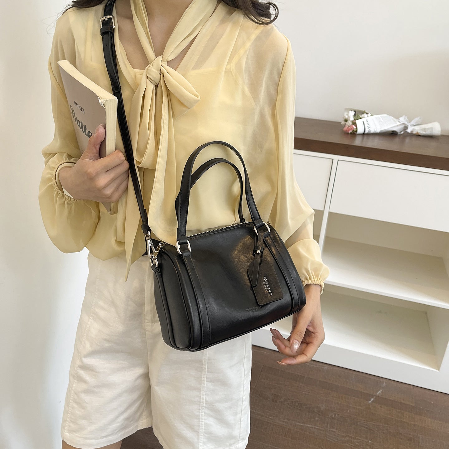 Retro Fashion Minimalism Pillow Summer French Frosted Niche Trendy Grace Women's Shoulder Bag