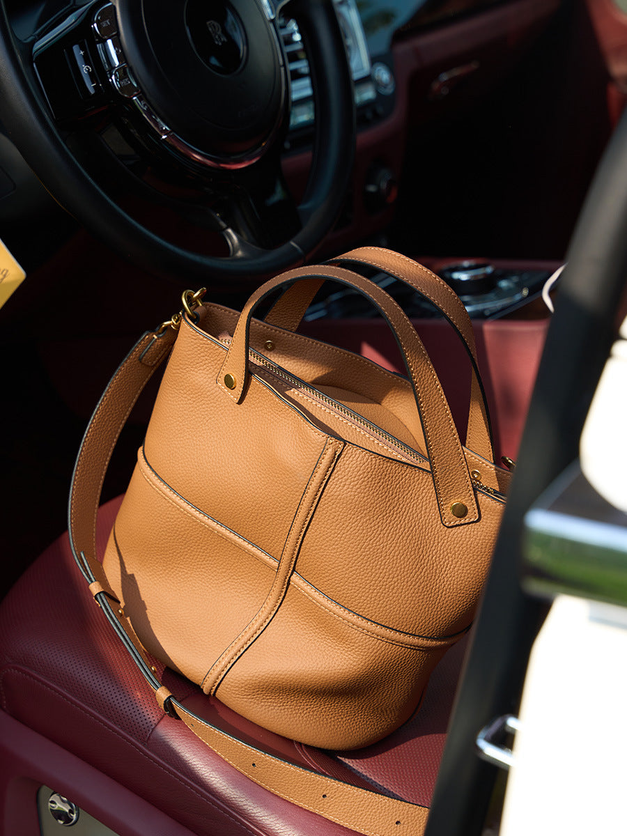 Autumn Niche Versatile High Quality First Layer Cowhide Commuter Elegant Women's Messenger Bag