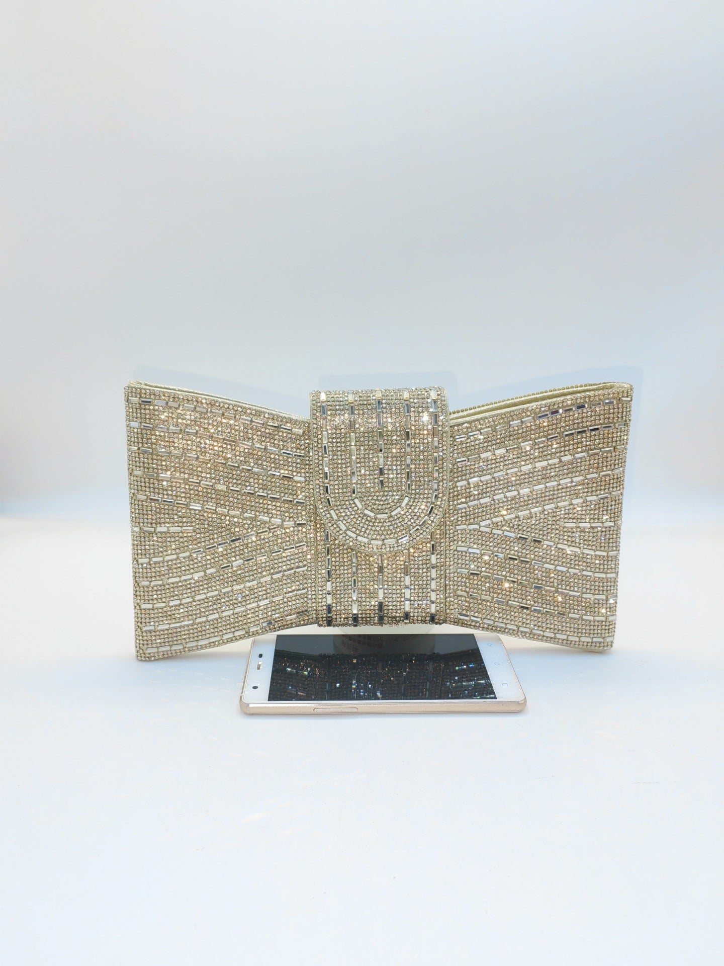 Durable Cool Beaded High-grade Clutch Butterfly Dinner Bag