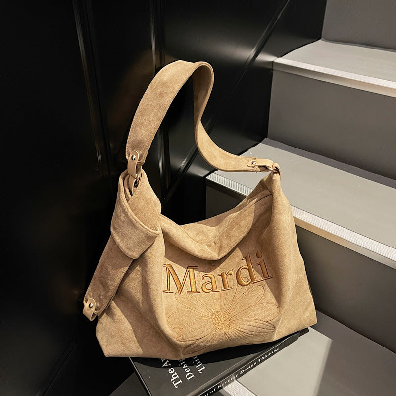 Women's Korean Retro Large Capacity Totes Three-dimensional Embroidered Women's Shoulder Bag