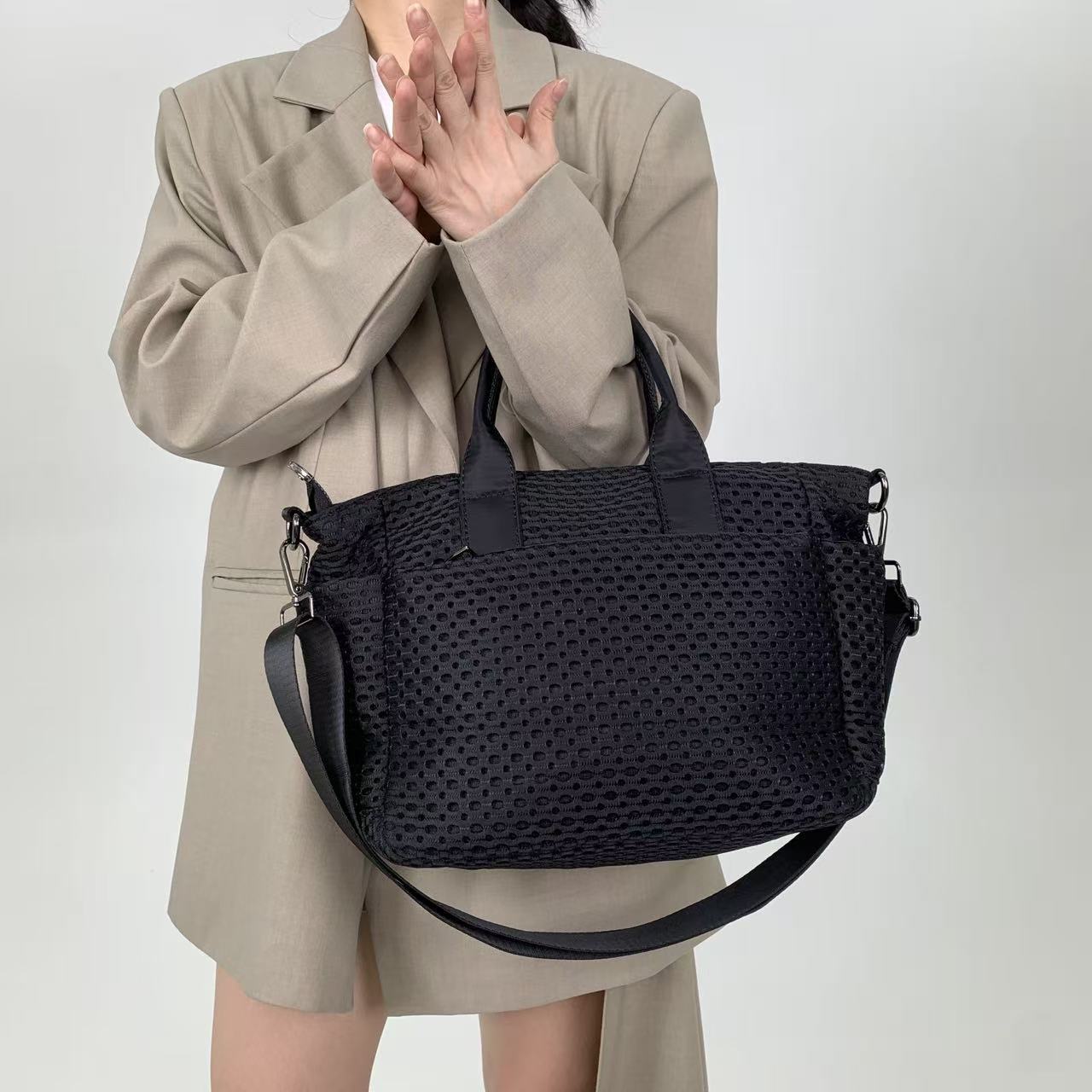 Women's Fashion Quilting Mesh Simple Trendy Women's Shoulder Bag