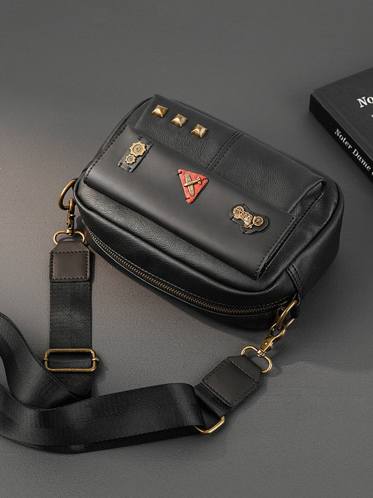 Men's Fashion Horizontal Personality Badge Rivet Shoulder Bags