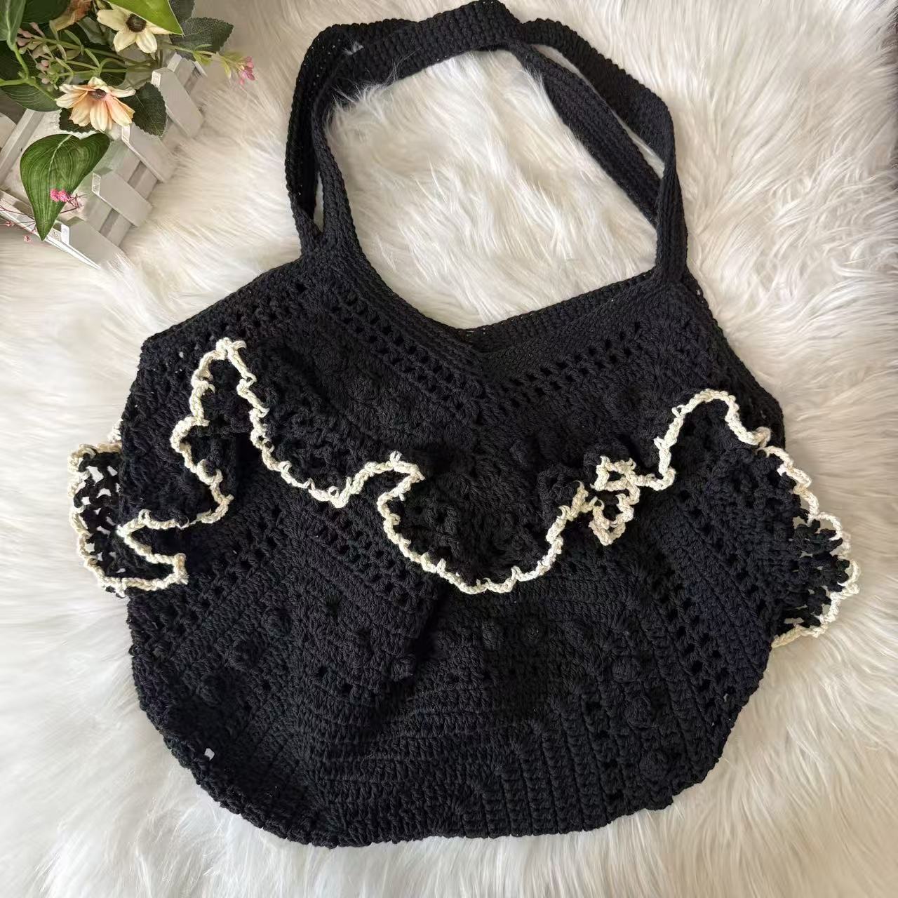 Women's Niche Woven Hand-woven Hollow Seaside Holiday Bags