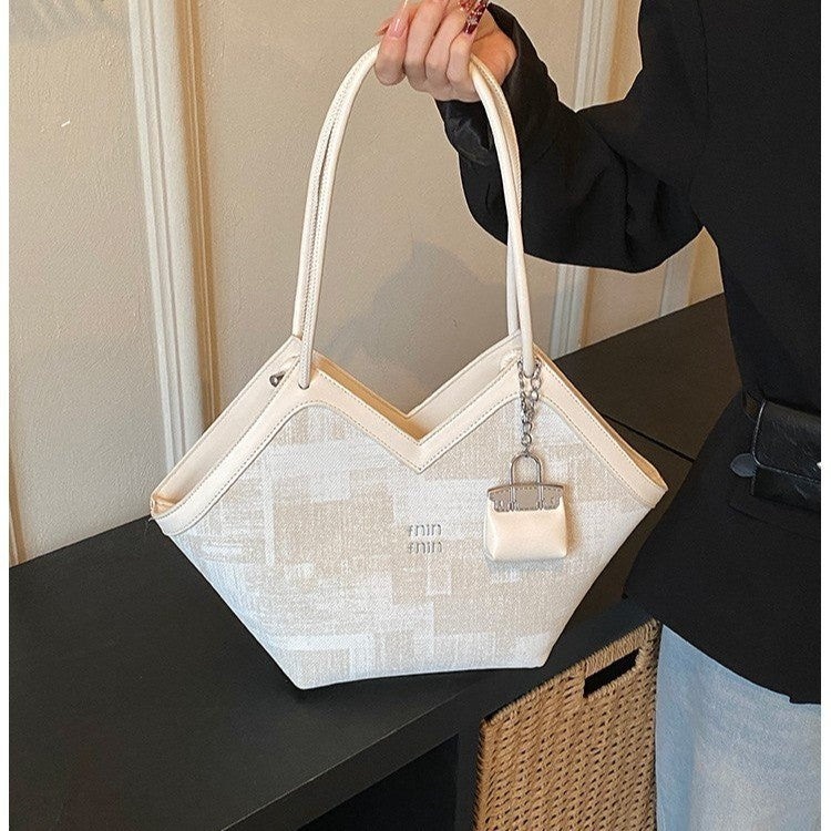Women's Capacity Commuter Fashion High Sense Korean Women's Shoulder Bag