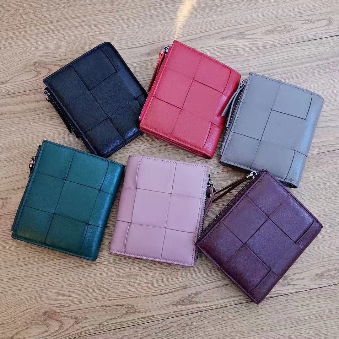 Hand-woven Featured Big Root Woven Short Ladies Wallet
