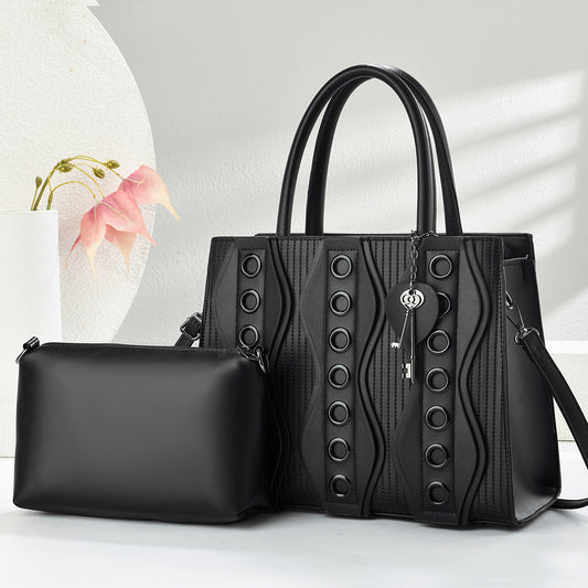 Women's Luxury High-grade Niche Rivet Underarm Versatile Women's Shoulder Bag