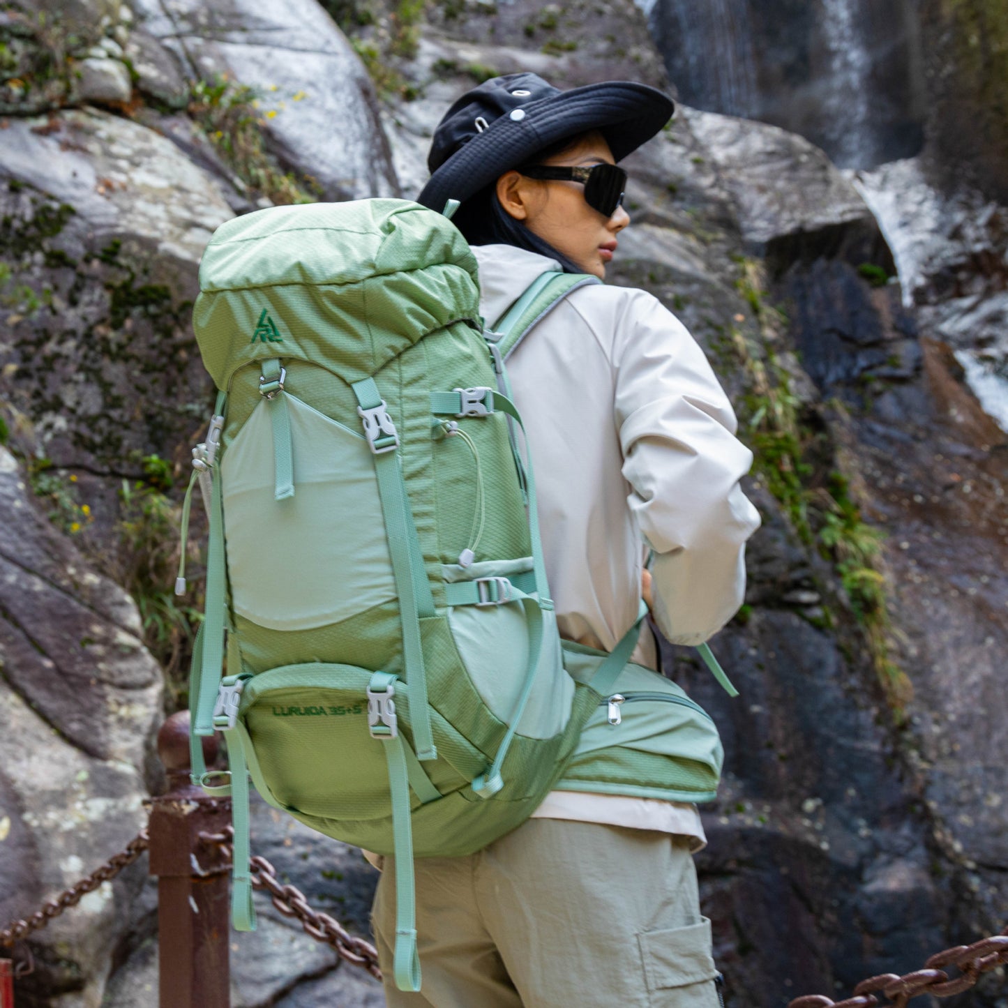Large Capacity Waterproof Reloaded Shiralee Camping Mountain Climbing, Hiking Bag