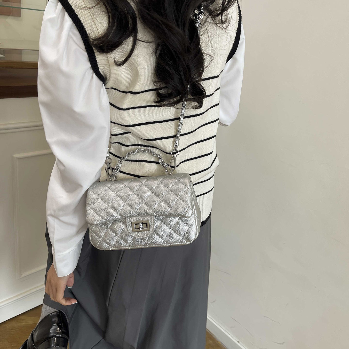 Women's Fashion Sier Hard Portable Diamond Pattern Light Luxury Small Square Bag