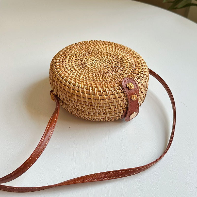 Women's Retro Round Handmade Autumn Rattan Plaited Women's Messenger Bag