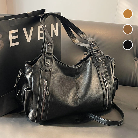 Women's Retro Fashion Rivet High-grade Large Capacity Portable Underarm Tote Bags