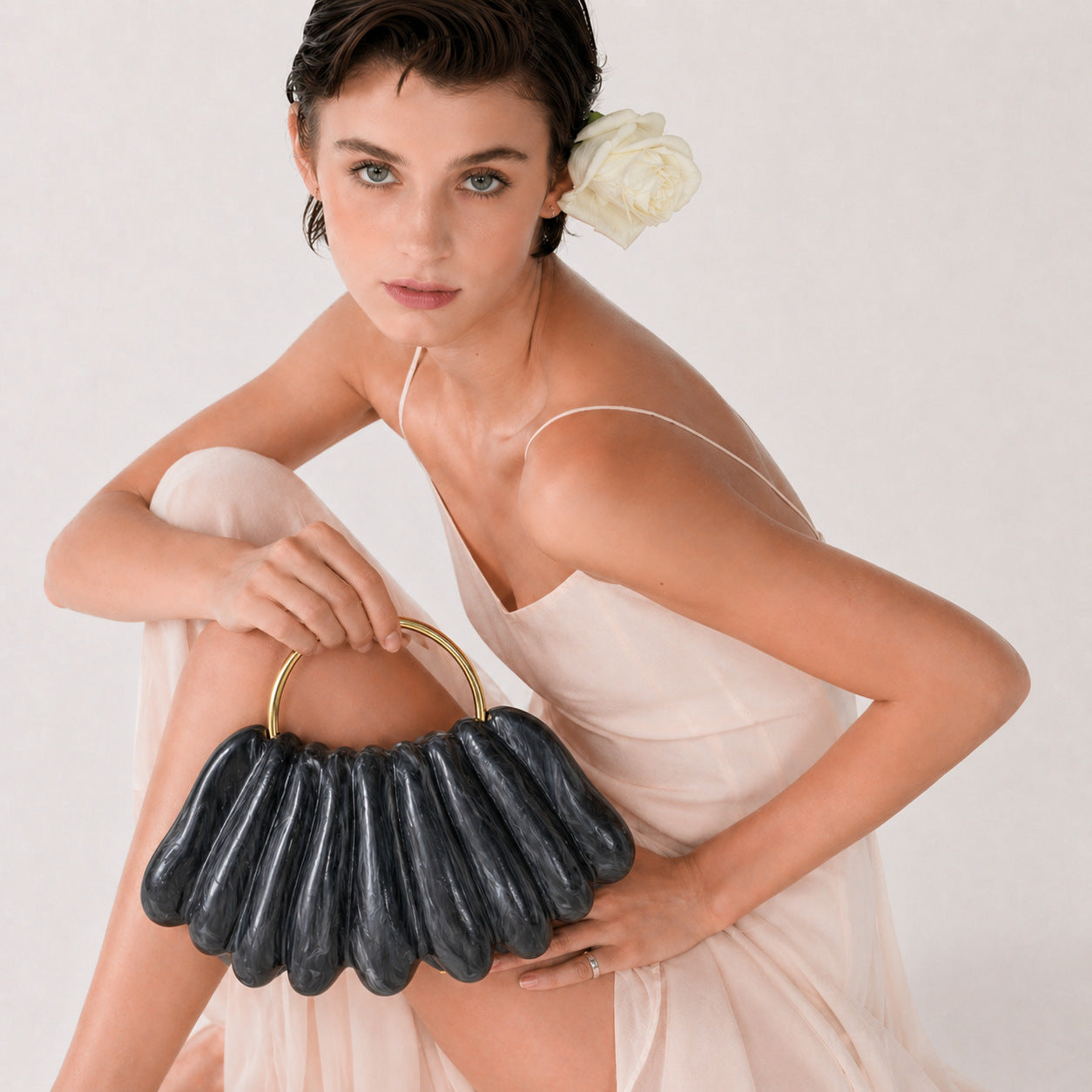 Durable Women's Modeling Wave Acrylic Clutch Dinner Bag