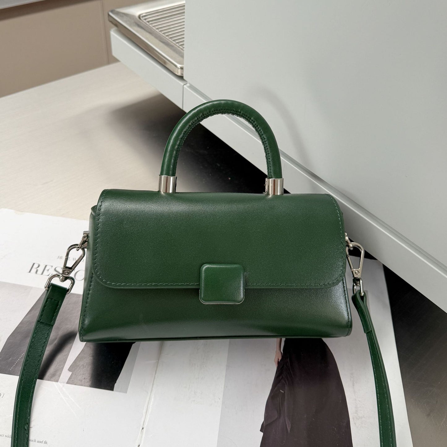 Women's Leather Portable Solid Color First Layer Cowhide Personality Fashion Korean Women's Messenger Bag