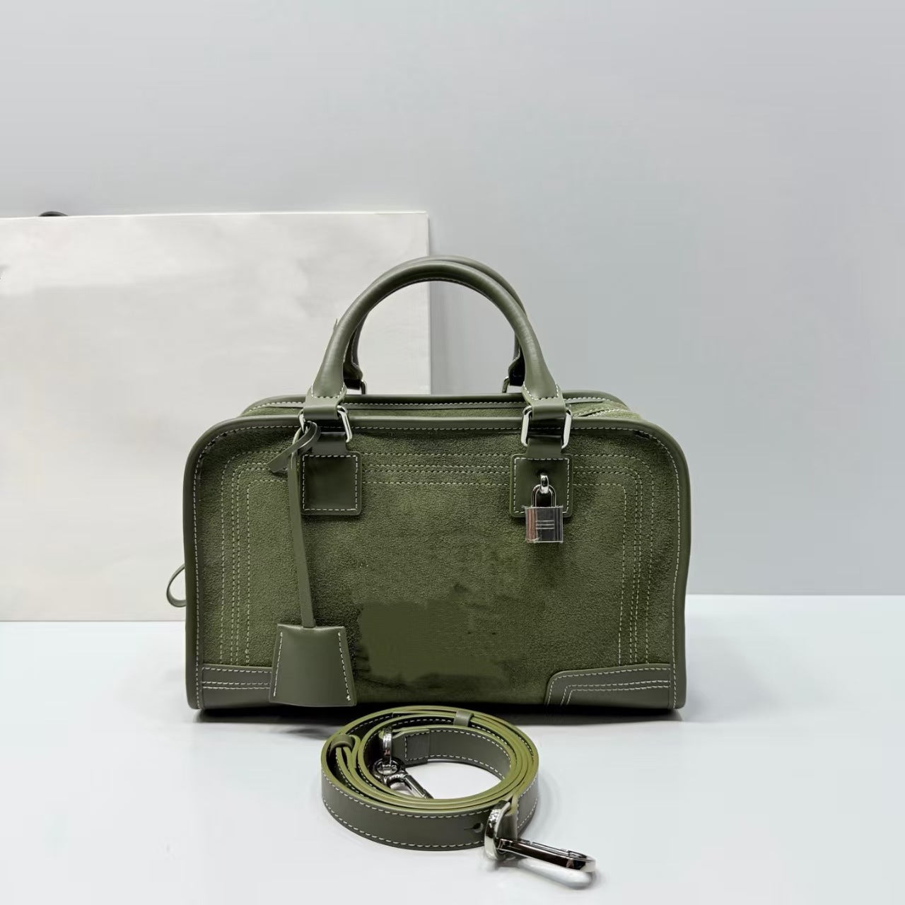 Women's Luo Retro Large Capacity Versatile Korean Men's Handbags
