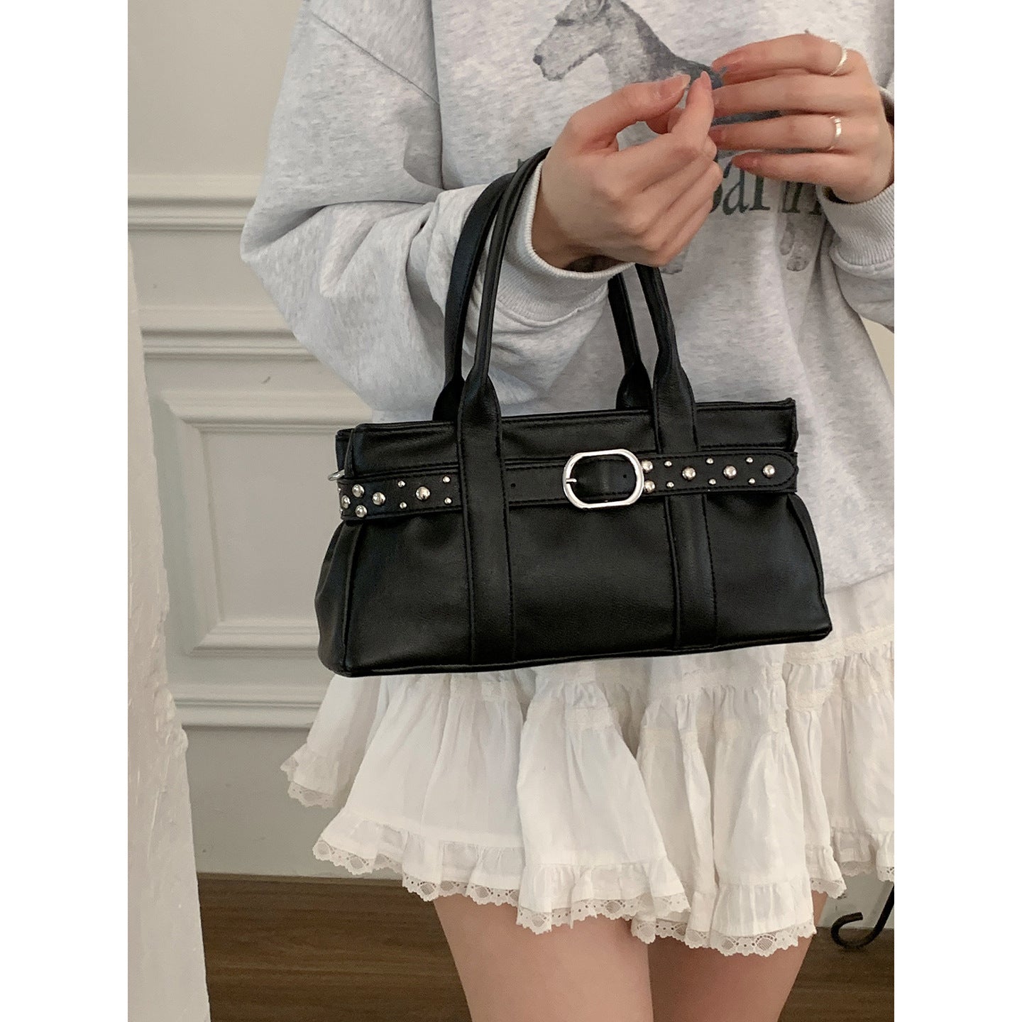 Women's Korean Spring Carrying Simple Commuter Small Square Bags