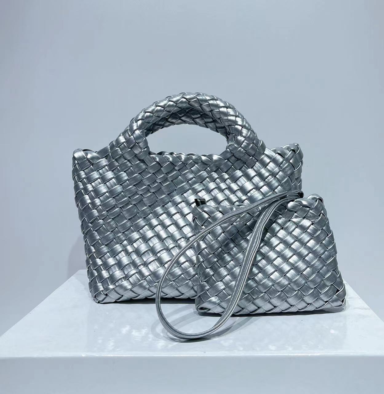 Women's Trendy Chain Mother Hand-woven Vegetable Basket Women's Handbag