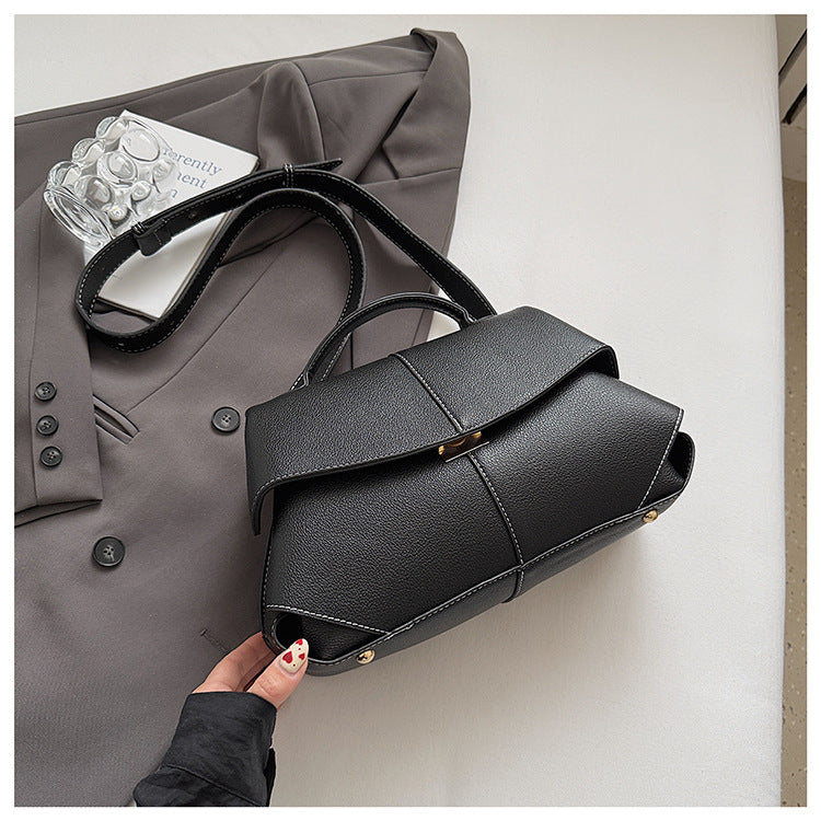 Women's Fashion Retro Commuter Temperamental Minority Design Bags