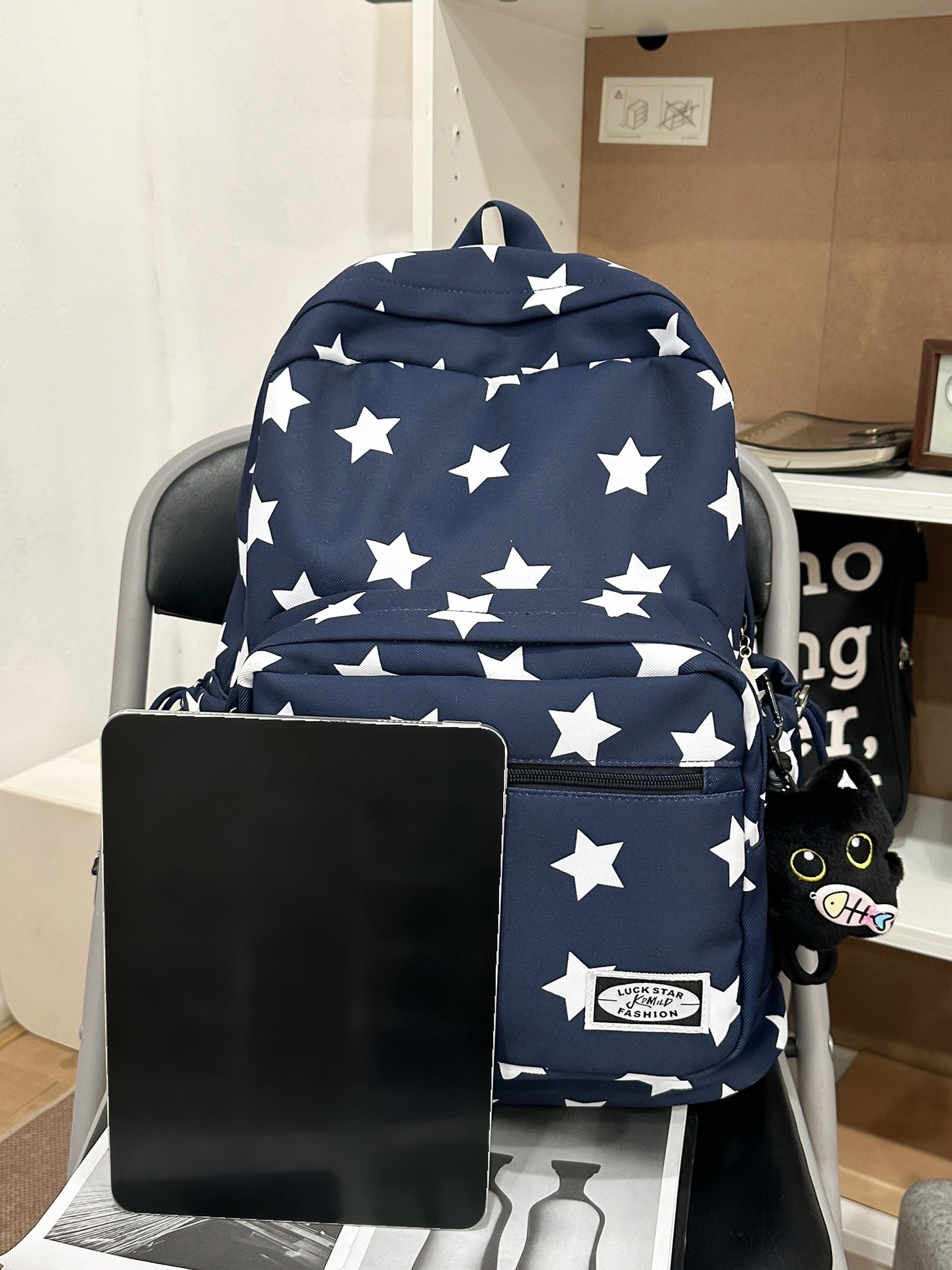 Large Capacity Trendy Cool Junior High Leisure Backpack