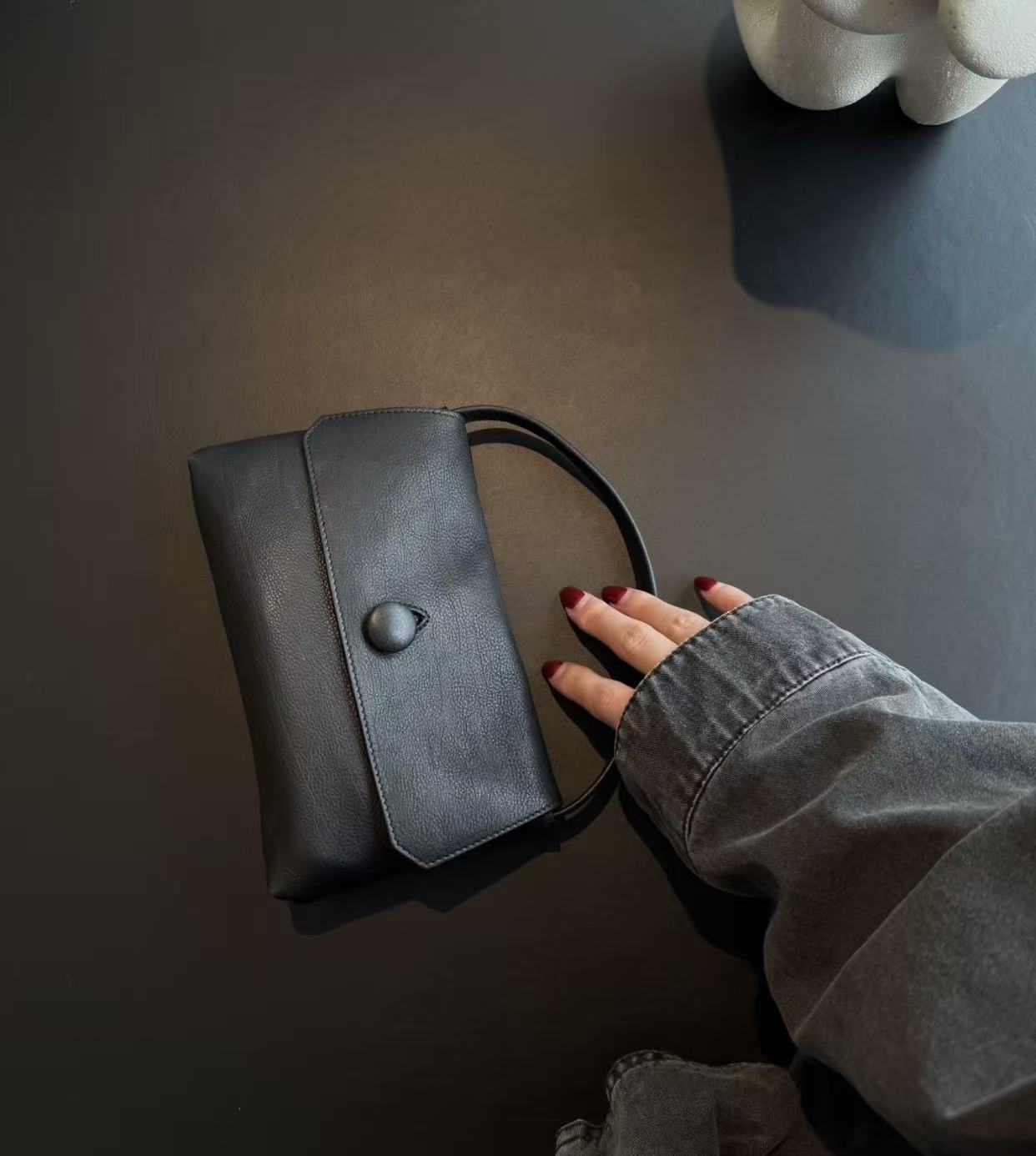Niche Curved Layer Cowhide Genuine Leather Women's Handbag