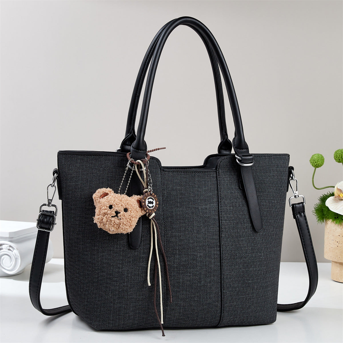 Women's Good-looking Classic Fashion Popular Large Capacity Women's Handbag