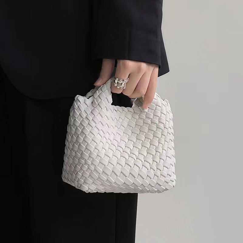Women's Pretty Hand-woven Vegetable Basket Chain Women's Shoulder Bag
