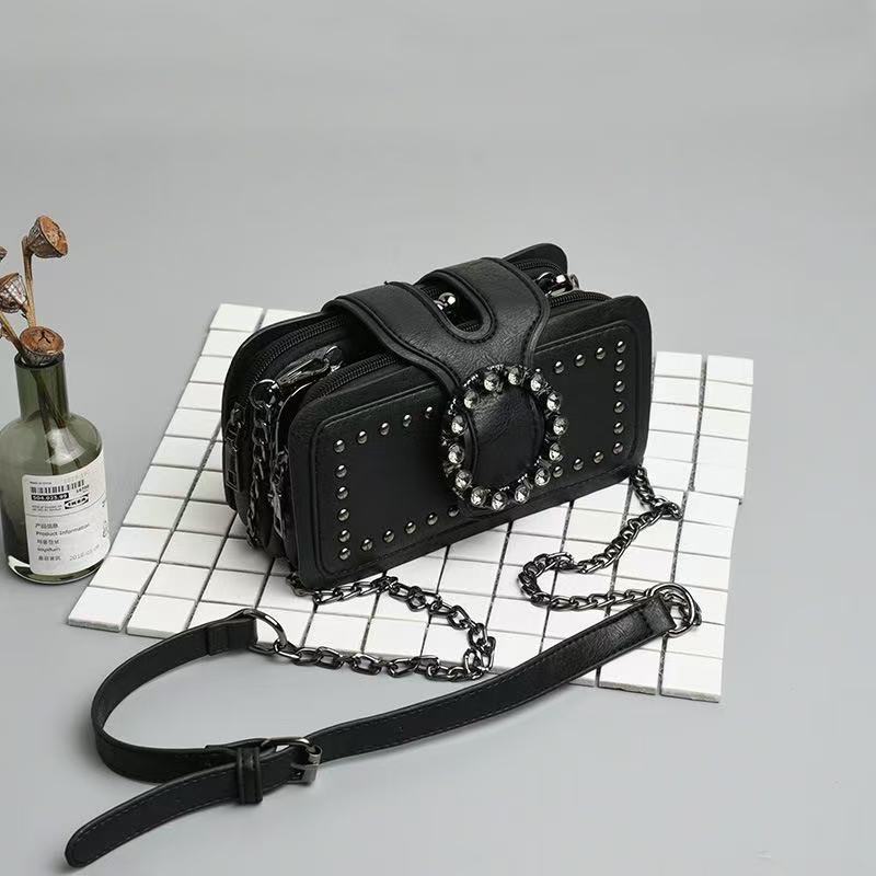 Women's Fashion Pouches Retro Chain Korean Style Small Square Bags