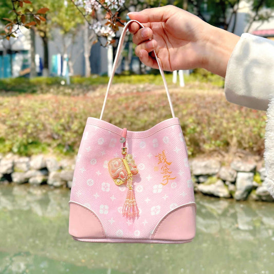 Trouble March Limited Cherry Blossom Powder Rich Flower Portable Lady Small Square Bags