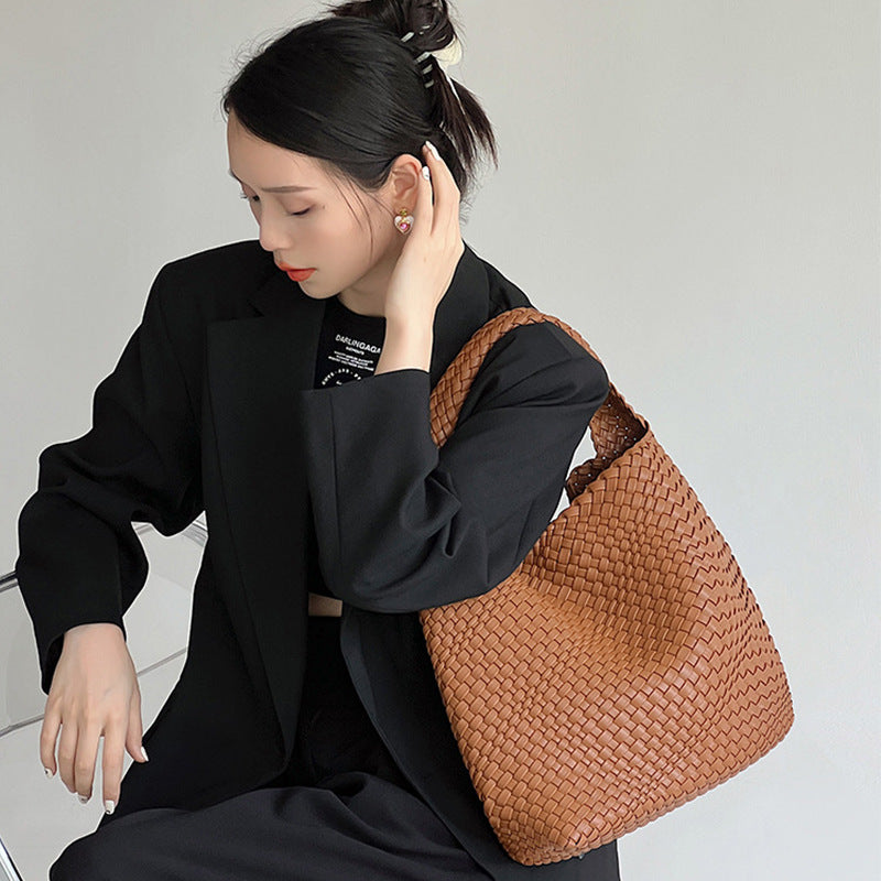 Women's Wind Hand-woven Portable Vegetable Basket Large Women's Shoulder Bag