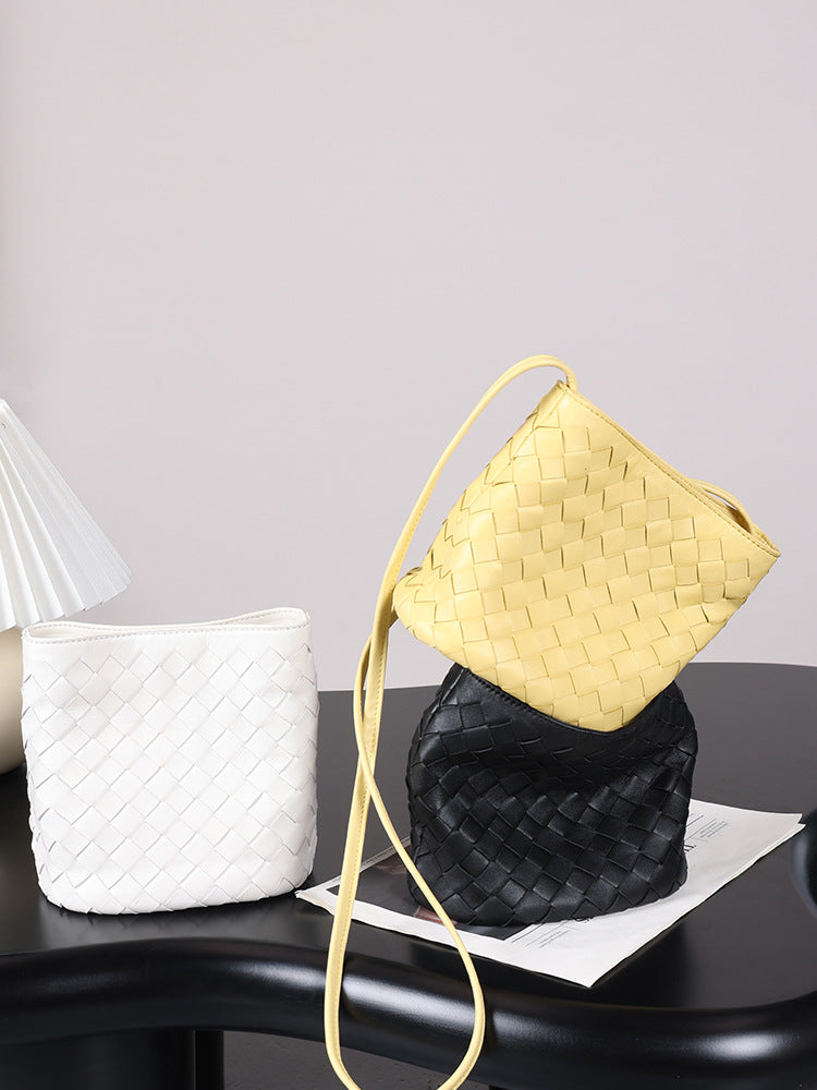 Women's Fashion Trendy Sheepskin Woven Simple Bucket Bags