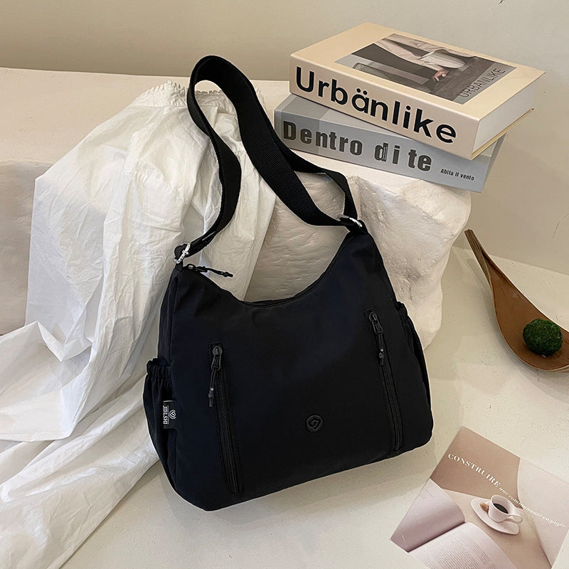 Lady Fashion Large Capacity Water-repellent Nylon Women's Messenger Bag